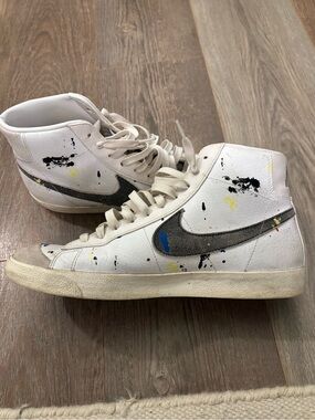 Nike White High-Top Sneakers with Gray Swoosh and Paint Splatter